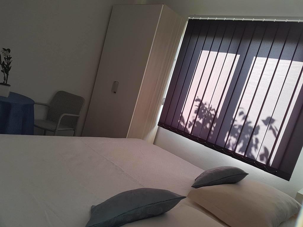 Apartments Iva Pakoštane Esterno foto
